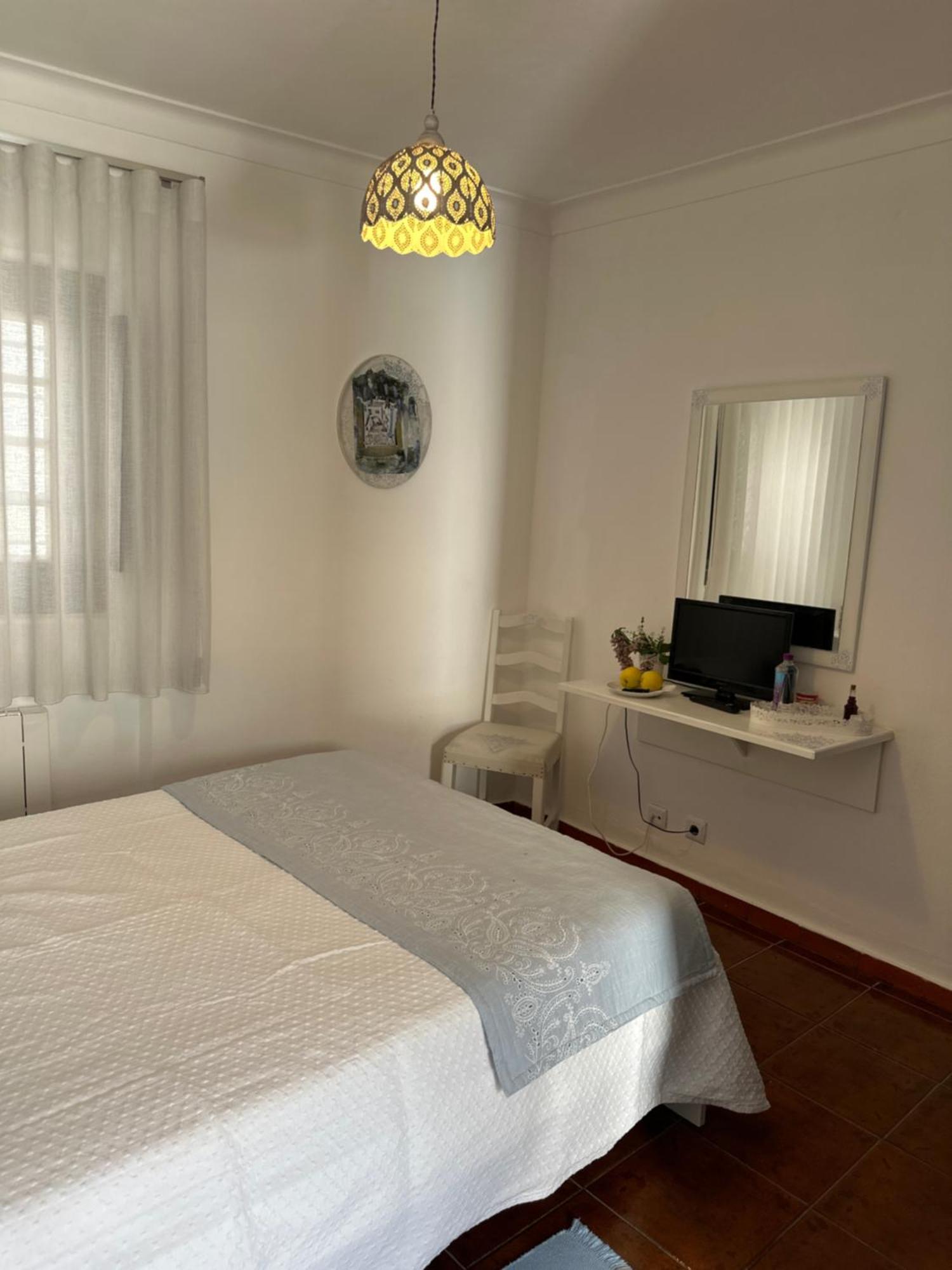 オビドス Casa Do Poco Bed & Breakfast エクステリア 写真