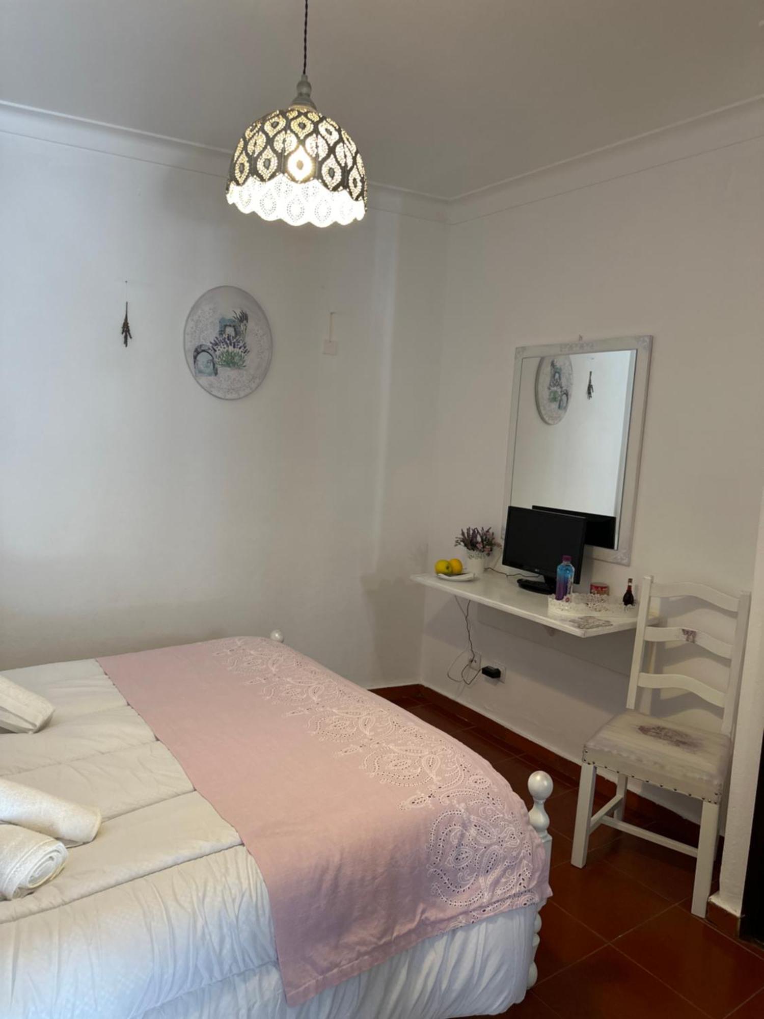 オビドス Casa Do Poco Bed & Breakfast エクステリア 写真