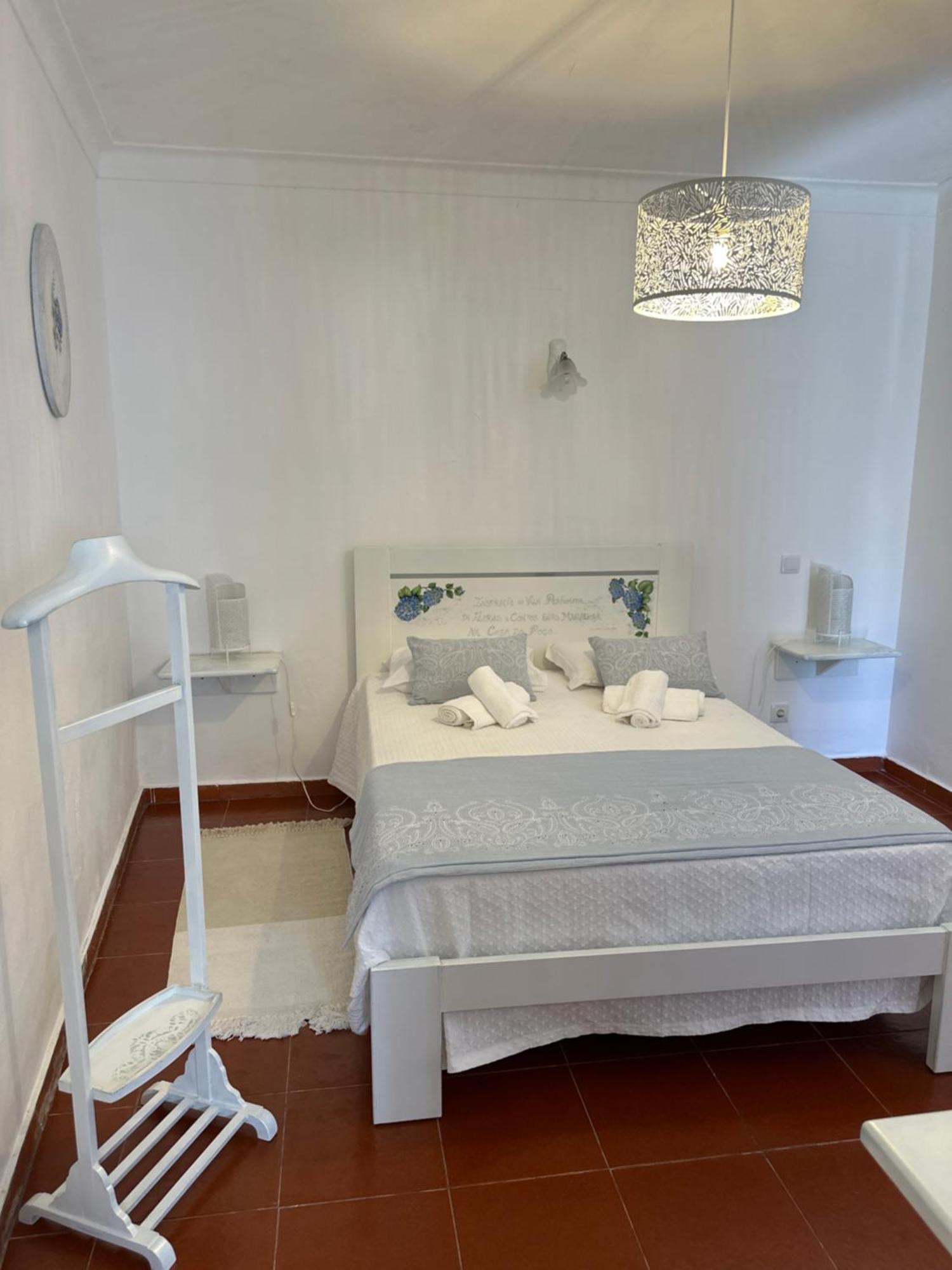 オビドス Casa Do Poco Bed & Breakfast エクステリア 写真