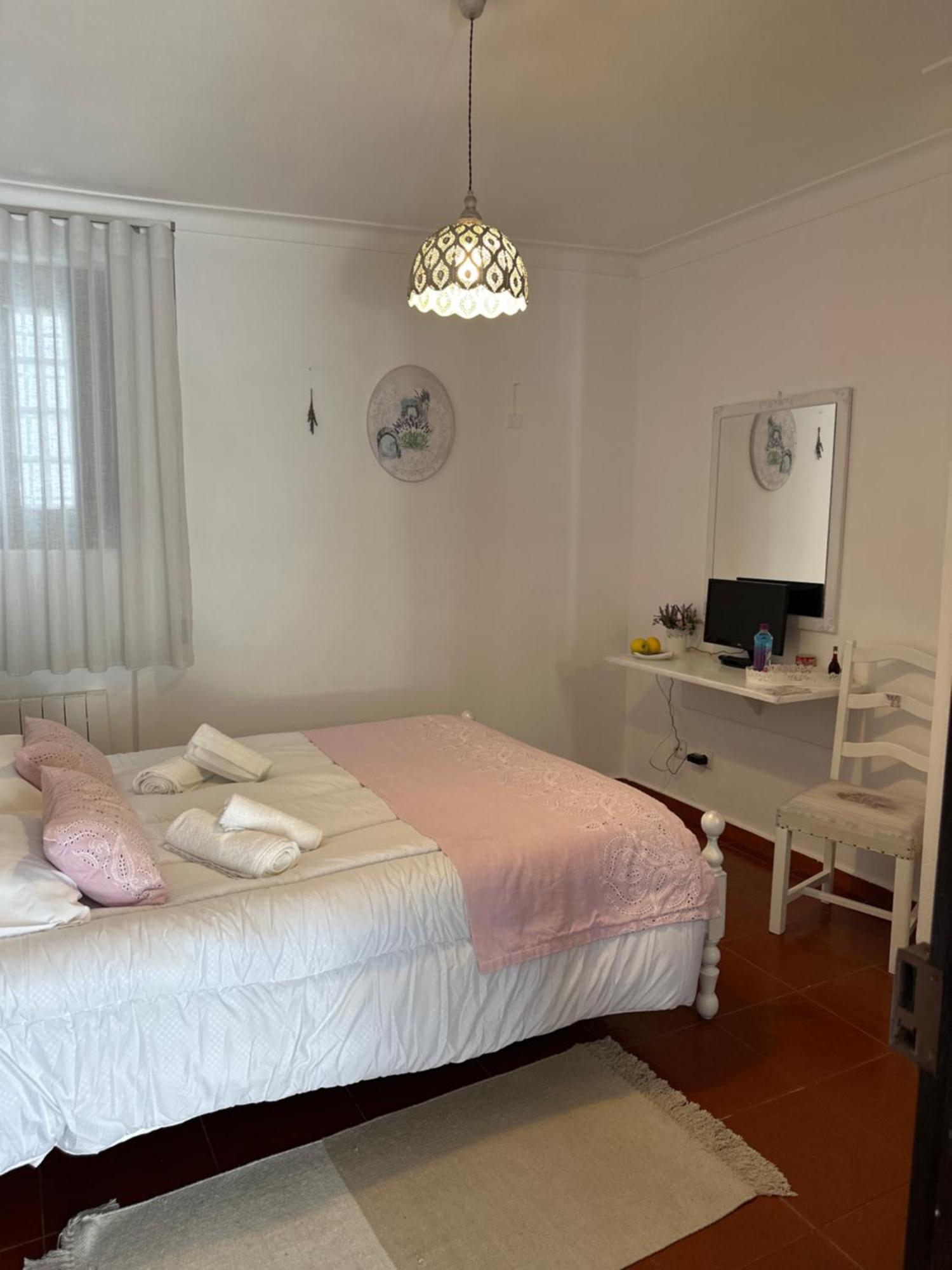 オビドス Casa Do Poco Bed & Breakfast エクステリア 写真